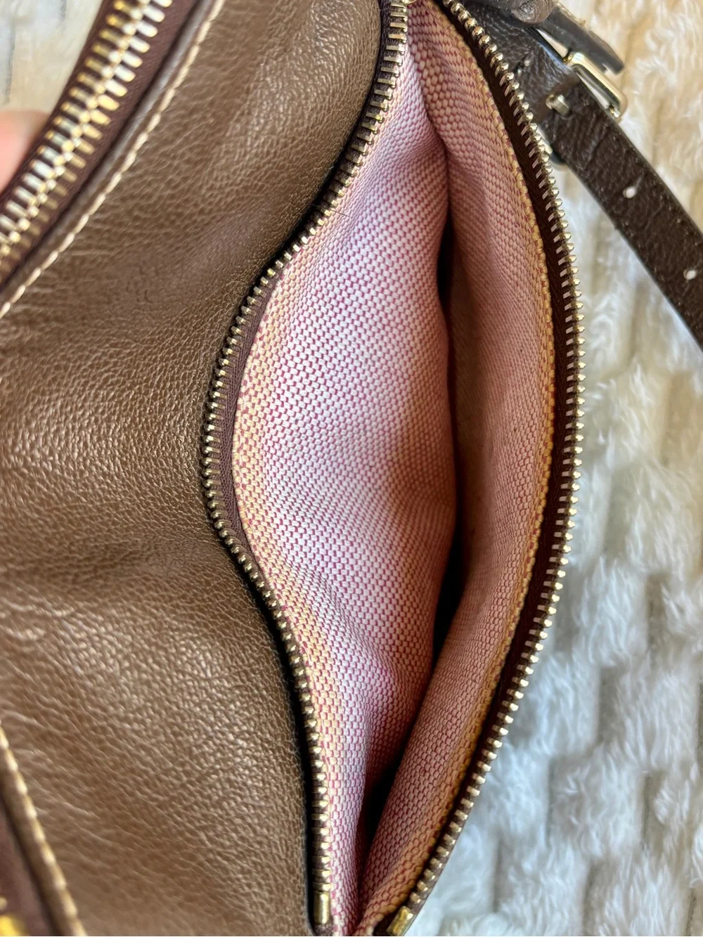 Dooney and Burke brown pebbled Crossbody with gold hardware adjustable strap